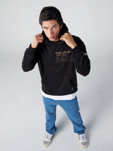 Cargar imagen en el visor de la galería, Polera para Hombre Dunkelvolk HOODIE DNA PRINT BLK DUNKELVOLK