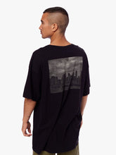 Cargar imagen en el visor de la galería, Polo para Hombre Dunkelvolk OVERSIZE NY CITY NGR DUNKELVOLK