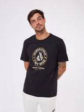 Cargar imagen en el visor de la galería, Polo para Hombre Dunkelvolk CLASSIC DUNK BEER LABEL NGR DUNKELVOLK