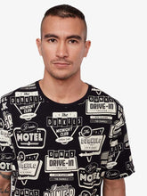 Cargar imagen en el visor de la galería, Polo para Hombre Dunkelvolk PREMIUM DUNK COLLAGE BLK DUNKELVOLK