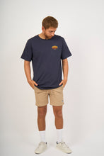 Cargar imagen en el visor de la galería, Polo para Hombre DUNKELVOLK SURF BOARD NVY DUNKELVOLK
