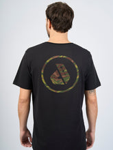 Cargar imagen en el visor de la galería, Polo para Hombre Dunkelvolk SURF LOGO CAMO KVJ0 DUNKELVOLK