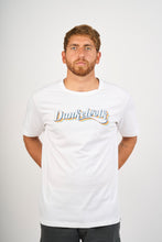 Cargar imagen en el visor de la galería, Polo para Hombre DUNKELVOLK URBAN RAINBOW TAG WHT