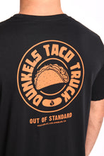 Cargar imagen en el visor de la galería, Polo para Hombre DUNKELVOLK URBAN TACO TRUCK KVJ0 DUNKELVOLK