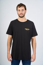Cargar imagen en el visor de la galería, Polo para Hombre DUNKELVOLK SURF FISHING CLUB BLK DUNKELVOLK