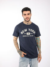 Cargar imagen en el visor de la galería, Polo para Hombre Dunkelvolk URBAN CALI TEE NVY