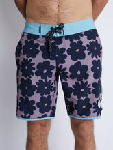 Cargar imagen en el visor de la galería, Ropa de Baño para Hombre Dunkelvolk BOARDSHORT FLOWER VICKY 16" BLKP