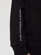 Cargar imagen en el visor de la galería, Polera para Hombre Dunkelvolk SIN ZIP THE DNA HOOD FP NGR