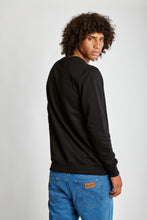 Cargar imagen en el visor de la galería, Polera para Hombre Dunkelvolk CREW NECK SIMPLE FLEECE BLK DUNKELVOLK