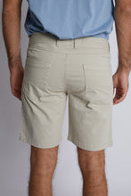 Cargar imagen en el visor de la galería, Short para Hombre Dunkelvolk DRILL CHINO SHORT 18" BONE