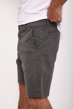 Cargar imagen en el visor de la galería, Short para Hombre Dunkelvolk CLASSIC CHINO DKGR