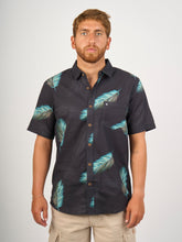 Cargar imagen en el visor de la galería, Camisa para Hombre DUNKELVOLK HAWAIIAN TROPICAL BLK DUNKELVOLK