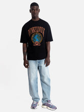 Cargar imagen en el visor de la galería, Polo para Hombre Dunkelvolk OVERSIZE GRAPHIC DSTW WORLDWIDE BLK DUNKELVOLK