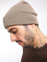 Cargar imagen en el visor de la galería, Gorra para Hombre DUNKELVOLK BEANIE ESSENTIAL BEANIE BEI
