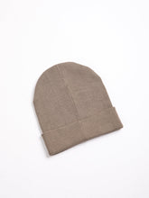 Cargar imagen en el visor de la galería, Gorra para Hombre DUNKELVOLK BEANIE ESSENTIAL BEANIE BEI
