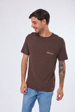 Cargar imagen en el visor de la galería, Polo para Hombre Dunkelvolk PREMIUM AUTUMNAL TEE OAK
