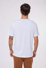 Cargar imagen en el visor de la galería, Polo para Hombre Dunkelvolk PREMIUM SPIRIT POCKET TEE BLNC DUNKELVOLK

