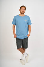 Cargar imagen en el visor de la galería, Polo para Hombre DUNKELVOLK SURF SCRIPT LOGO CPT DUNKELVOLK
