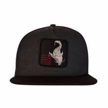 Cargar imagen en el visor de la galería, Gorra para Hombre Dunkelvolk CAP KOBIFISH GRY DUNKELVOLK
