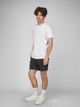 Cargar imagen en el visor de la galería, Polo Dunkelvolk 3D Logo Blanco, Hombre
