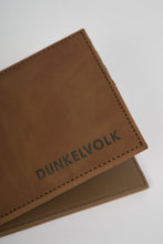Cargar imagen en el visor de la galería, Billetera para Hombre DUNKELVOLK PU DUNK CLASSIC WALLET BRW DUNKELVOLK
