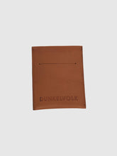 Cargar imagen en el visor de la galería, Tarjetero para Hombre DUNKELVOLK LEATHER VERT CARD HOLDER MRR DUNKELVOLK
