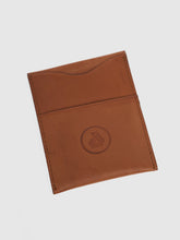 Cargar imagen en el visor de la galería, Tarjetero para Hombre DUNKELVOLK LEATHER VERT CARD HOLDER MRR DUNKELVOLK
