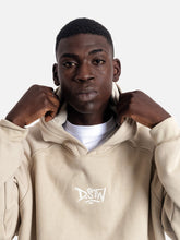 Cargar imagen en el visor de la galería, Polera para Hombre Dunkelvolk HOODIE DSTW HOODIE BEI DUNKELVOLK

