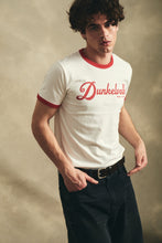 Cargar imagen en el visor de la galería, Polo para Hombre DUNKELVOLK GRAPHIC RINGER DUNK NAT DUNKELVOLK
